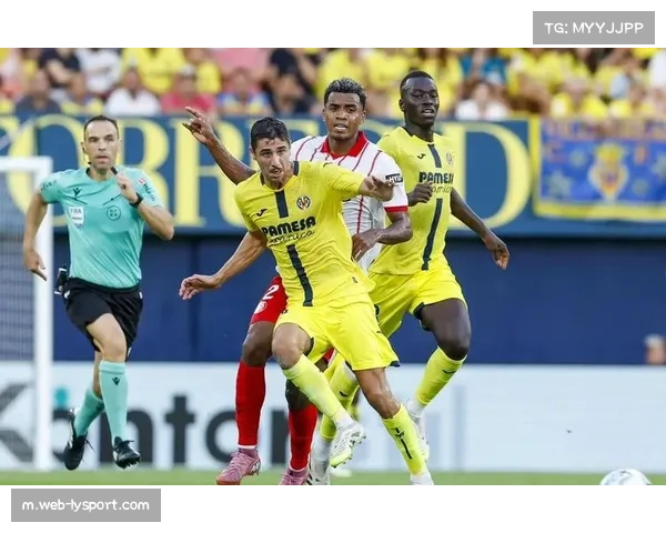 比利亚雷亚尔3-1击败埃尔切，积分榜升至第三位